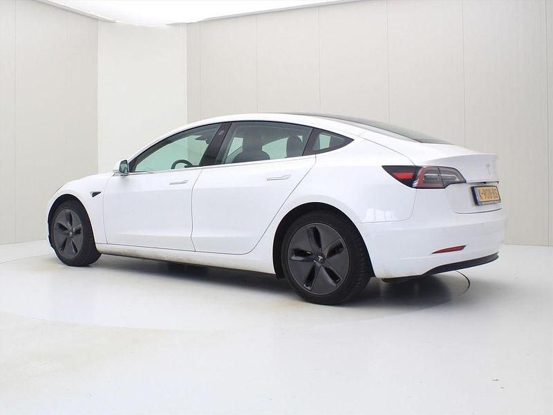 Gebraucht Tesla Model 3 Standard Range 225 kW (306 PS) 2020 Weiß Limousine