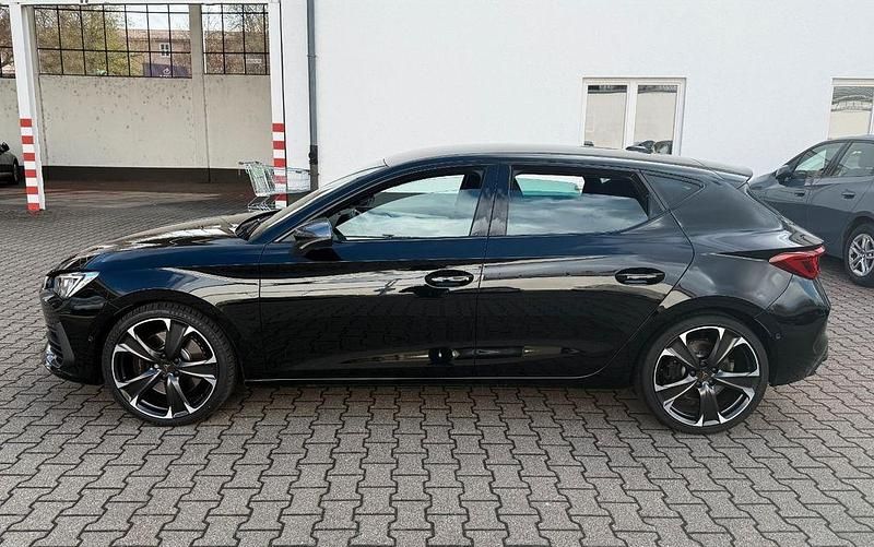 Gebraucht Cupra Leon VZ 300 PS (220 kW) 2023 Schwarz Limousine