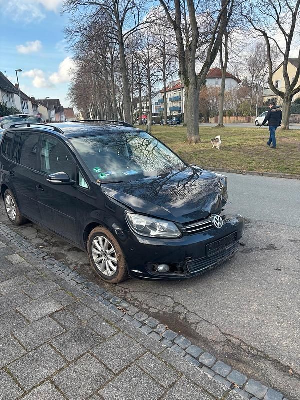 Gebraucht VW Touran 116 PS (85 kW) 2012 Schwarz Van / Kleinbus