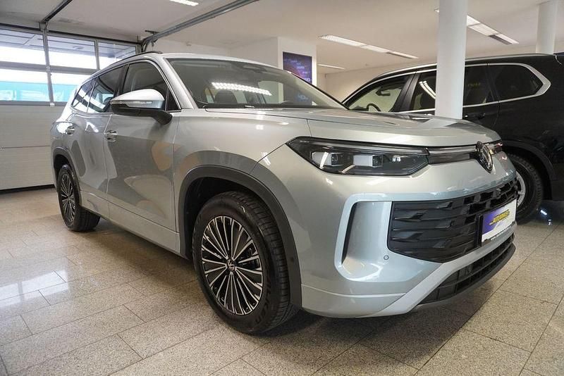 Gebraucht VW Tayron Life 150 PS (110 kW) 2025 Silber SUV