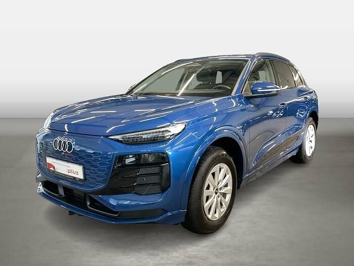 Gebraucht Audi Q6 e-tron Ambiente 185 kW (252 PS) 2025 Blau SUV