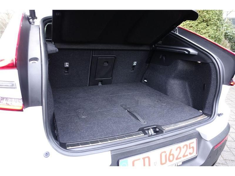 Gebraucht Volvo C40 Ultimate 169 kW (231 PS) 2022 Weiss SUV