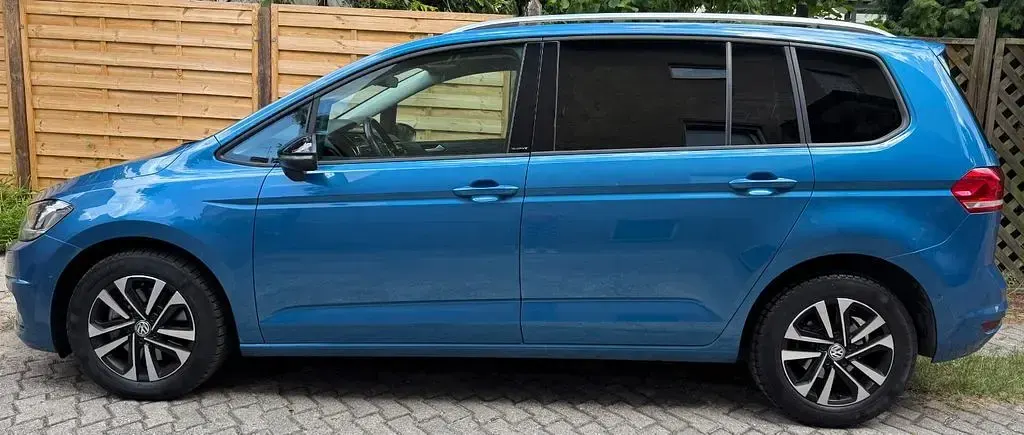 Gebraucht VW Touran IQ Drive 116 PS (85 kW) 2020 Blau Van / Kleinbus
