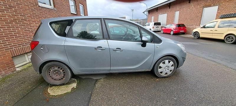 Gebraucht Opel Meriva Edition 101 PS (74 kW) 2011 Grau Van / Kleinbus