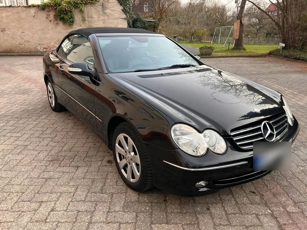 Gebraucht Mercedes CLK200 163 PS (119 kW) 2003 Schwarz Cabrio
