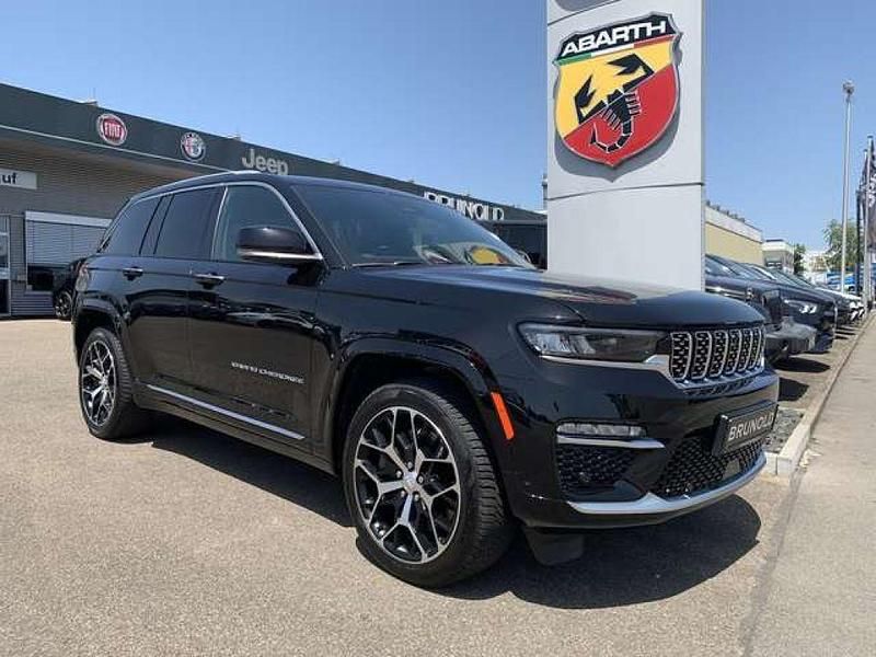 Schwarz (metallic) Gebraucht 2023 Jeep Grand Cherokee Summit SUV | 64.900 € - Bild 1/4