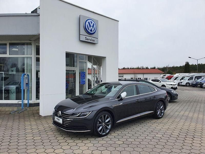 Grau Gebraucht 2018 VW Arteon Limousine | 27.990 € (Teuer) - Bild 1/4