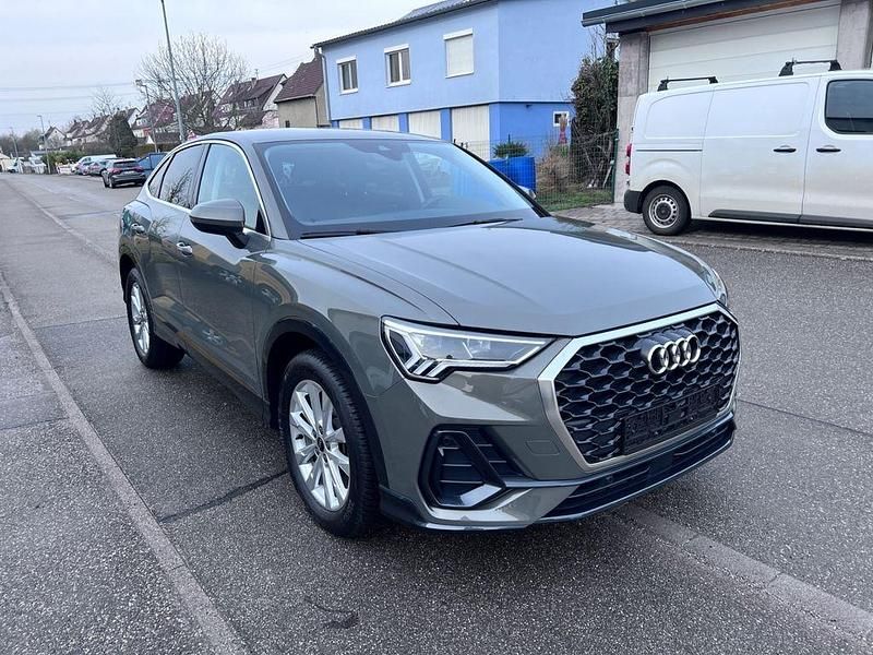 Gebraucht Audi Q3 Sportback Performance 150 PS (110 kW) 2024 Grau SUV
