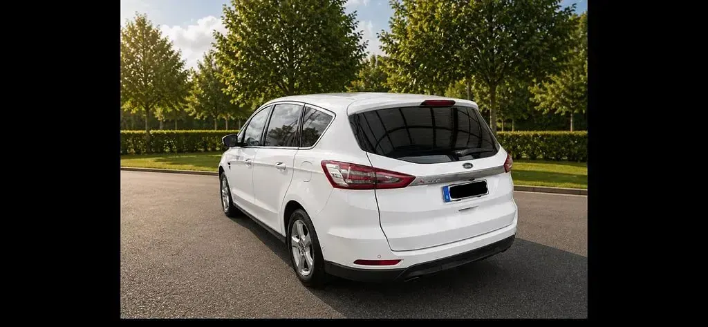 Gebraucht Ford S-MAX Titanium 150 PS (110 kW) 2017 Weiß Van / Kleinbus