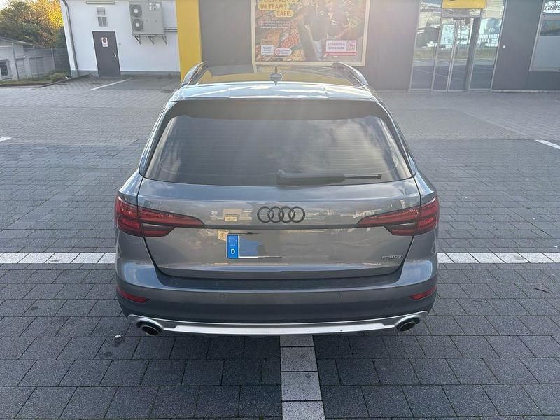 Gebraucht Audi A4 Allroad Ambiente 245 PS (180 kW) 2019 Grau Kombi