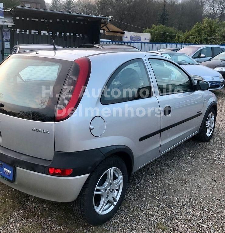 Gebraucht Opel Corsa Comfort 58 PS (42 kW) 2001 Silber Kleinwagen