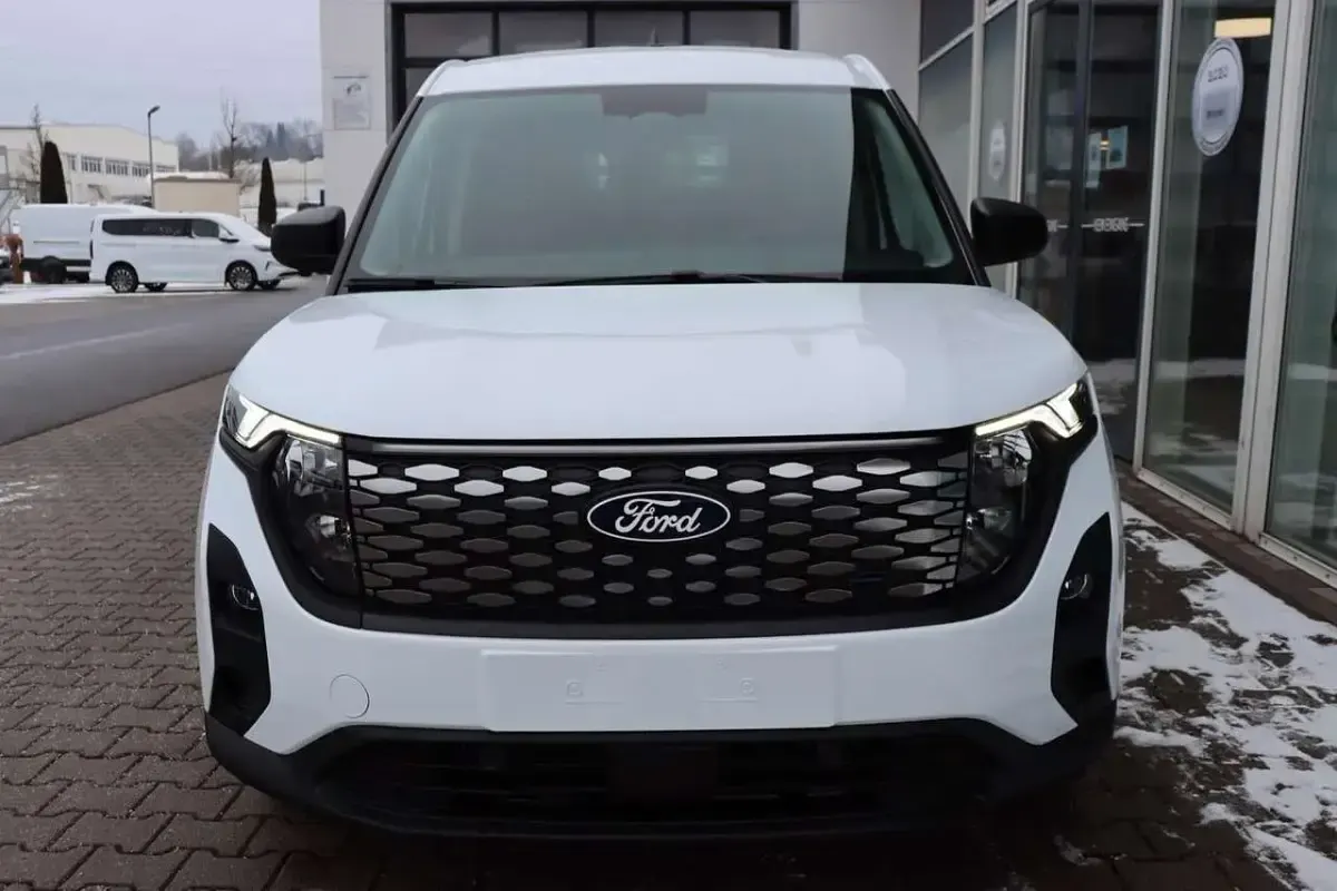 Neu Ford Transit Trend 100 kW (136 PS) 2026 Frozen white Van / Kleinbus