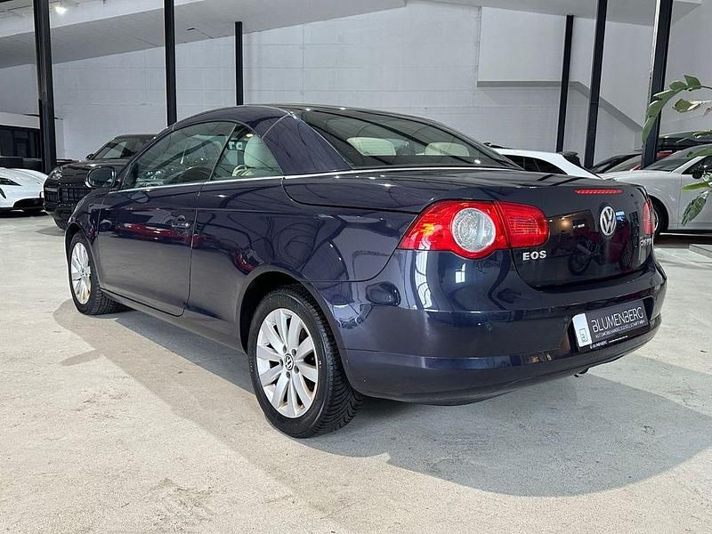 Gebraucht VW Eos 150 PS (110 kW) 2006 Blau Cabrio