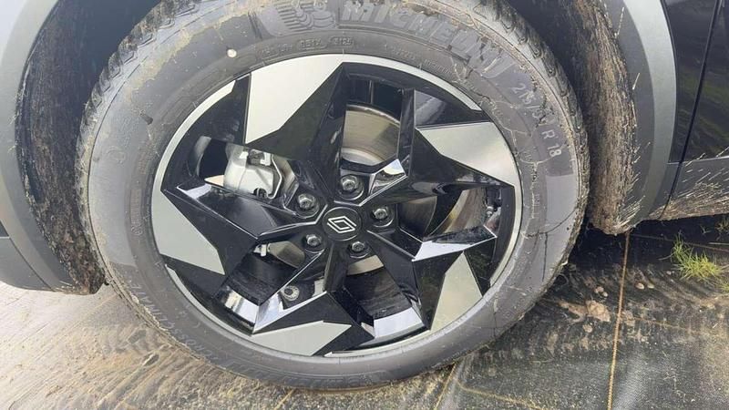 Neu Renault Captur Techno 158 PS (116 kW) 2025 Blackpearlschwarz+perlmuttb SUV