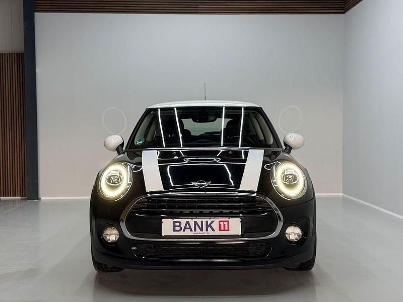 Gebraucht Mini Cooper D Pepper 116 PS (85 kW) 2018 Schwarz Kleinwagen
