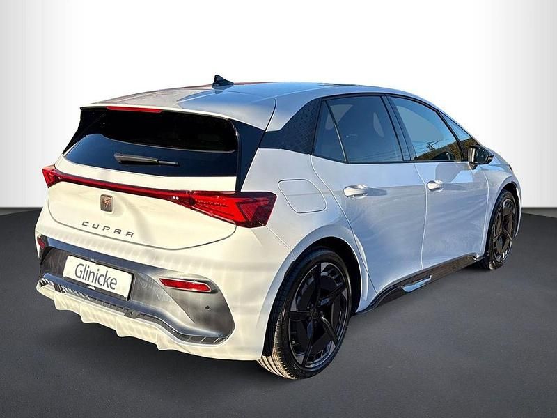 Neu Cupra Born 169 kW (231 PS) 2025 Eisweiß Kleinwagen