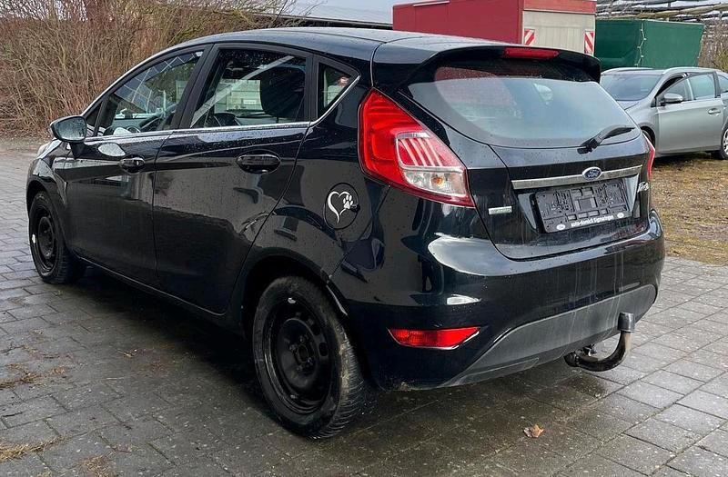 Gebraucht Ford Fiesta 140 PS (102 kW) 2016 Schwarz Kleinwagen