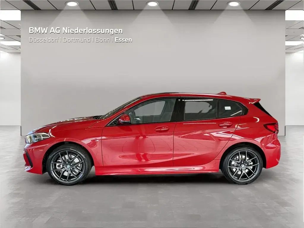 Gebraucht BMW 120 M Sport 178 PS (130 kW) 2022 Rot Limousine