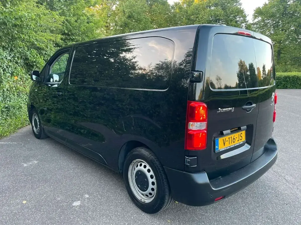 Käytetty Citroën Jumpy 95 HP (69 kW) 2017 Other Tila-auto