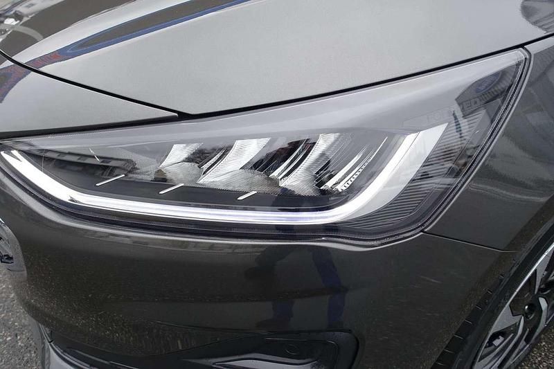 Gebraucht Ford Focus Titanium 125 PS (91 kW) 2024 Magneticgrau (metallic) Kleinwagen