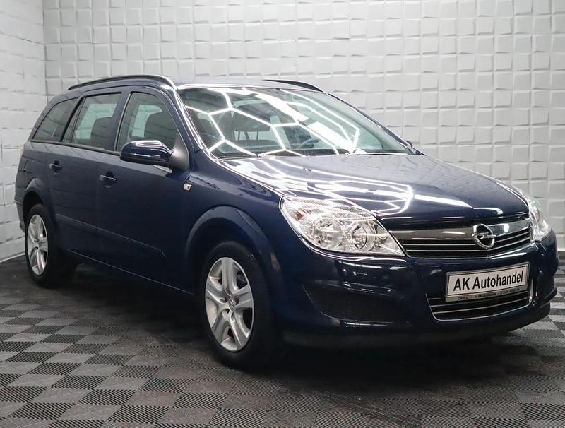 Gebraucht Opel Astra Edition 116 PS (85 kW) 2008 Blau Limousine