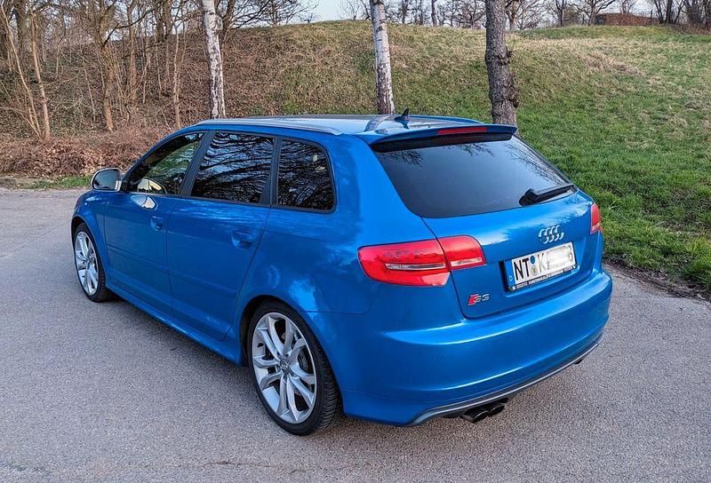 Gebraucht Audi S3 Sport 265 PS (194 kW) 2010 Blau Kleinwagen