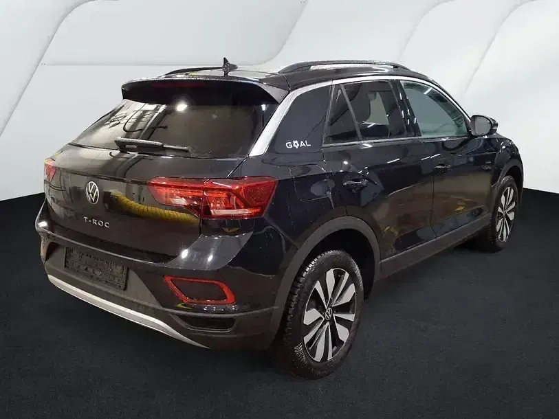 Second-hand VW T-Roc Life 116 CP (85 kW) 2025 Negru SUV