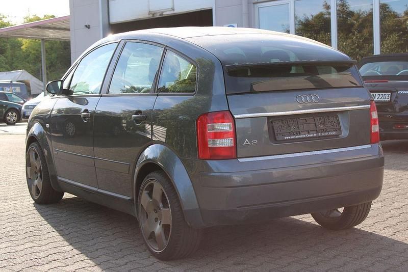 Usata Audi A2 75 CV (55 kW) 2002 Grigio Utilitaria
