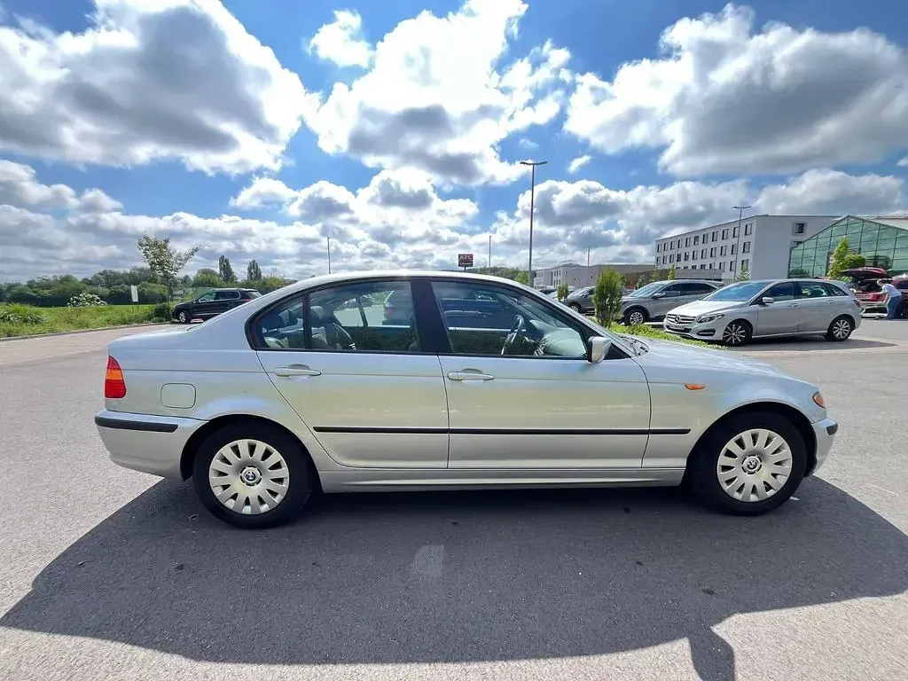 Gebraucht BMW 316 116 PS (85 kW) 2003 Silber Limousine