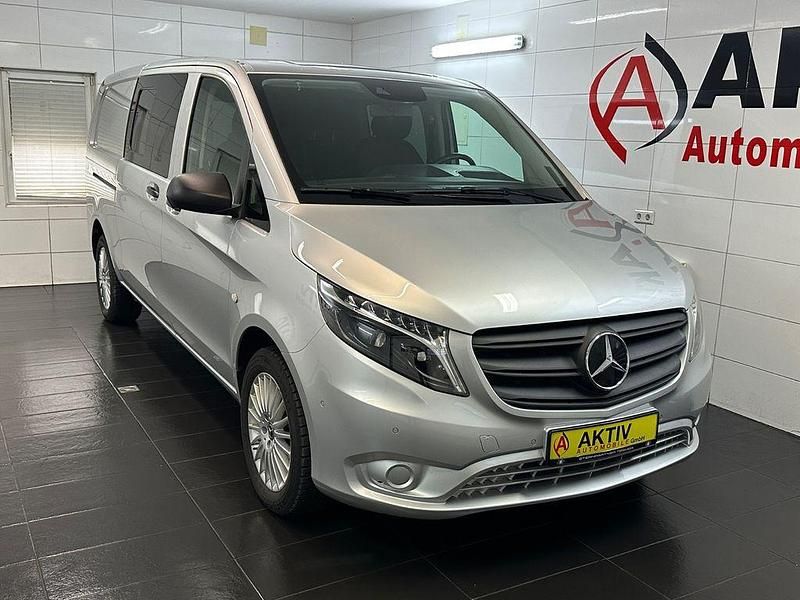 Gebraucht Mercedes Vito 237 PS (174 kW) 2023 Silber Van