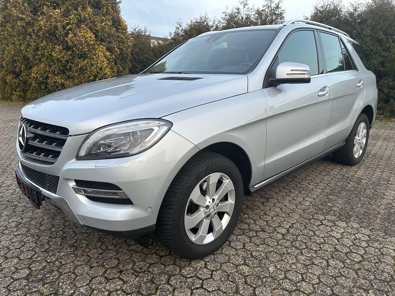Gebraucht Mercedes ML250 204 PS (150 kW) 2013 Silber SUV