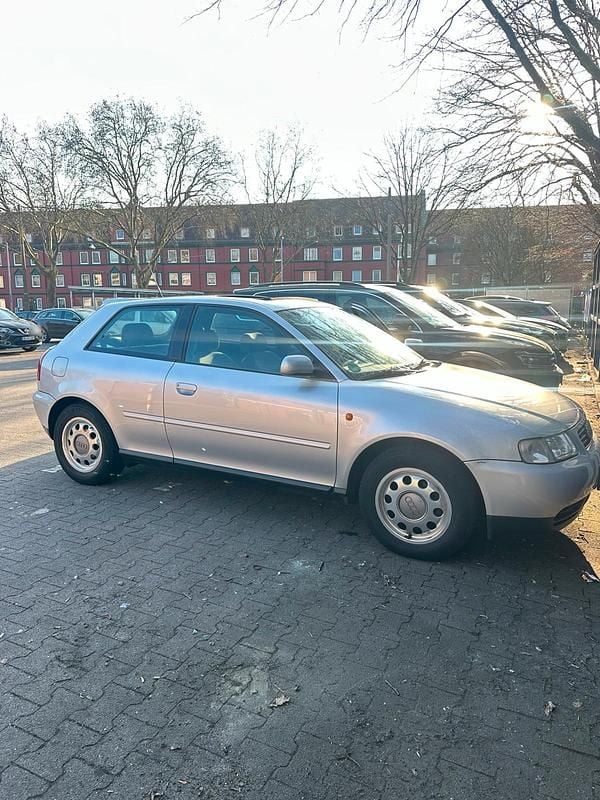Gebraucht Audi A3 103 PS (75 kW) 2000 Silber Kleinwagen