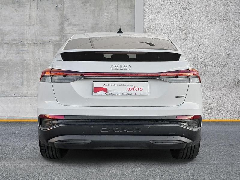 Gebraucht Audi e-tron Sportback 219 kW (299 PS) 2022 Gletscherweiß metallic (metallic) SUV