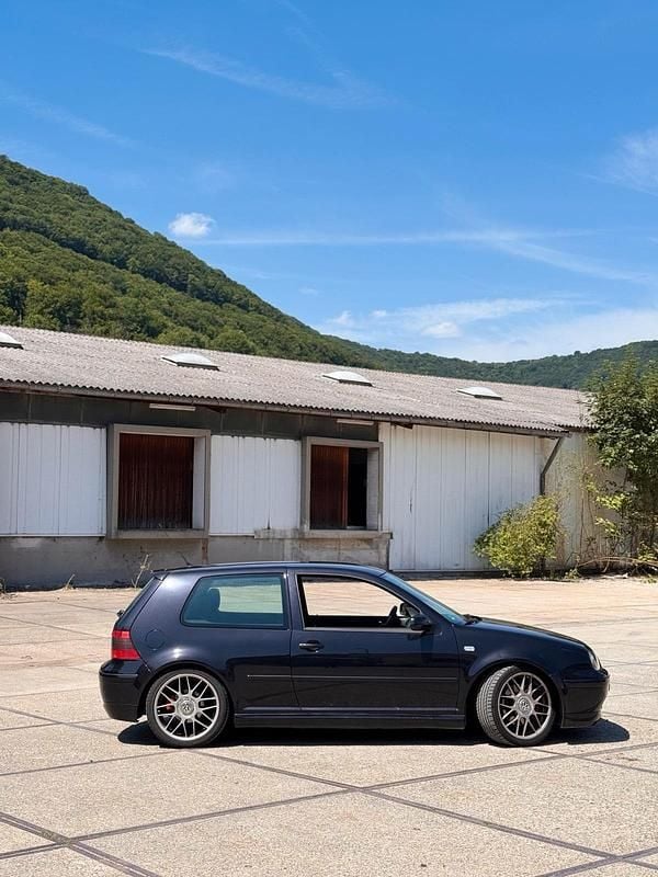 Gebraucht VW Golf IV Edition 179 PS (131 kW) 2002 Schwarz Kleinwagen