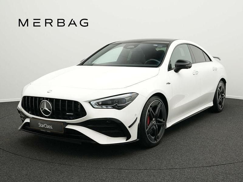 Weiß Gebraucht 2024 Mercedes CLA35 AMG Night Limousine | 57.490 € - Bild 1/4