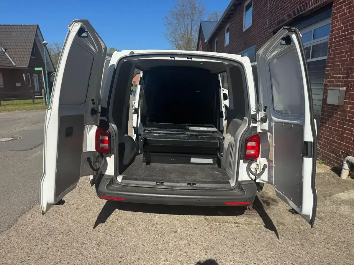 Gebraucht VW Transporter 150 PS (110 kW) 2019 Weiß Van