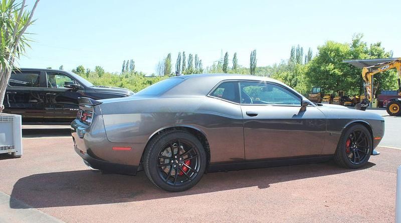 Second-hand Dodge Challenger 377 CP (277 kW) 2024 Gri