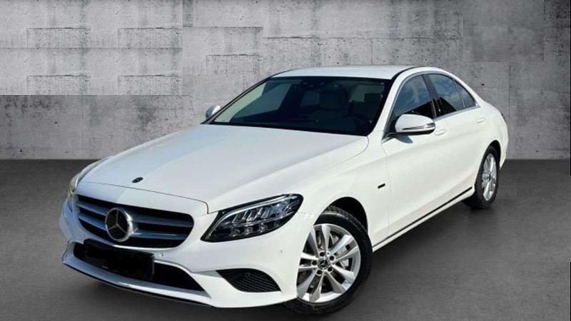Weiß Gebraucht 2020 Mercedes C180 Avantgarde Edition Limousine | 26.099 € (Fairer Preis) - Bild 1/4