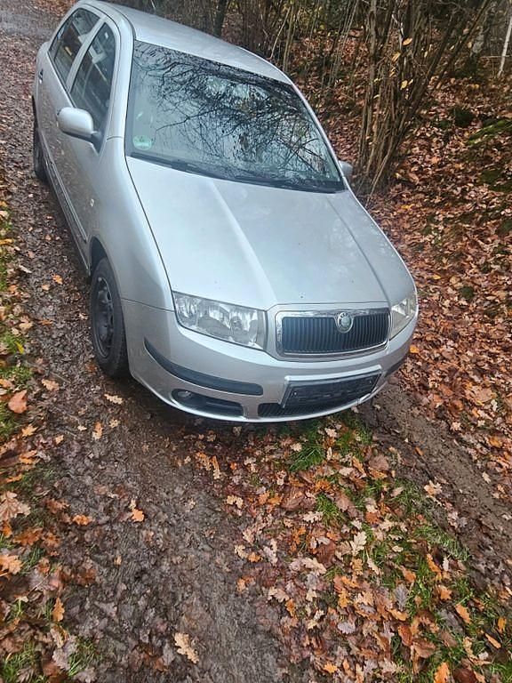 Silber Gebraucht 2006 Skoda Fabia Sport Limousine | 1.600 € (Fairer Preis) - Bild 1/4