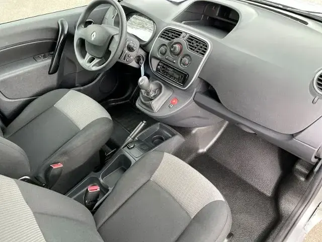 Używany Renault Kangoo 95 KM (69 kW) 2021 Szary Minivan