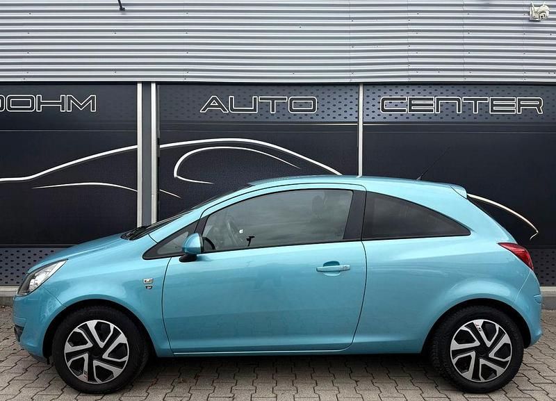 Gebraucht Opel Corsa Edition 69 PS (50 kW) 2010 Blau Kleinwagen