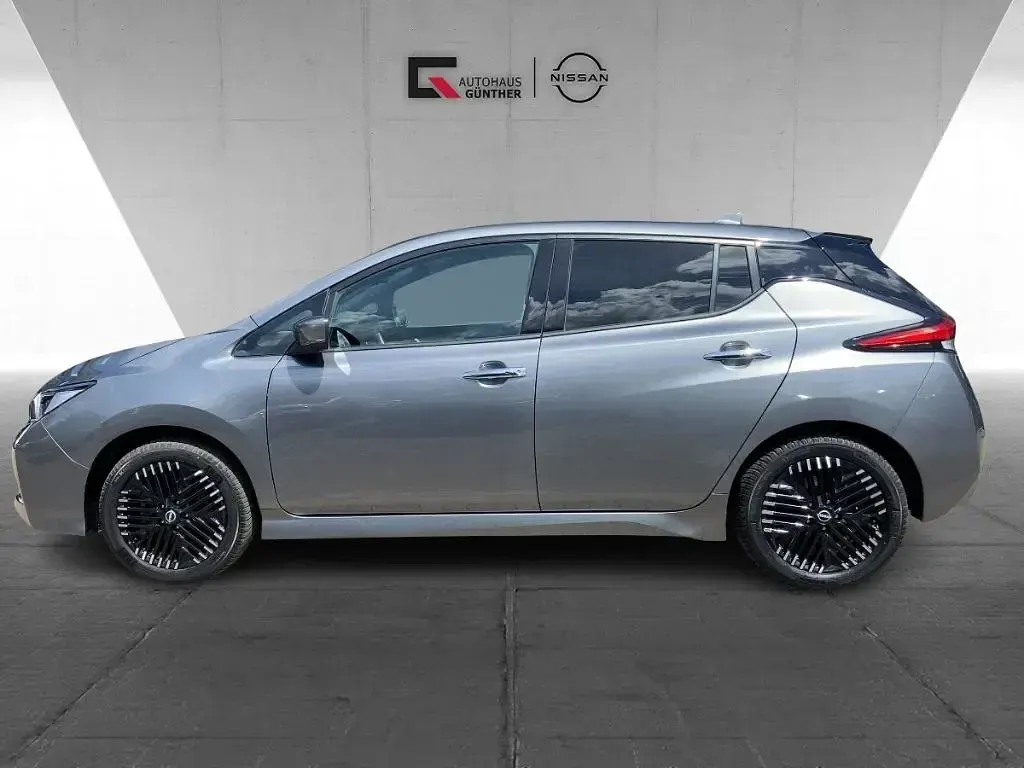Gebraucht Nissan Leaf 360º 160 kW (218 PS) 2023 M) (grau Kleinwagen