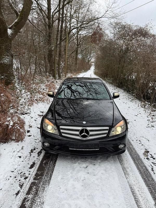 Schwarz Gebraucht 2007 Mercedes C350 AMG Limousine | 6.999 € (Fairer Preis) - Bild 1/4