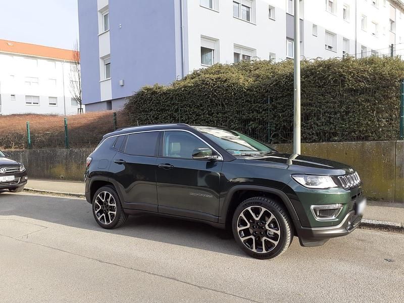 Gebraucht Jeep Compass 150 PS (110 kW) 2021 Grün SUV