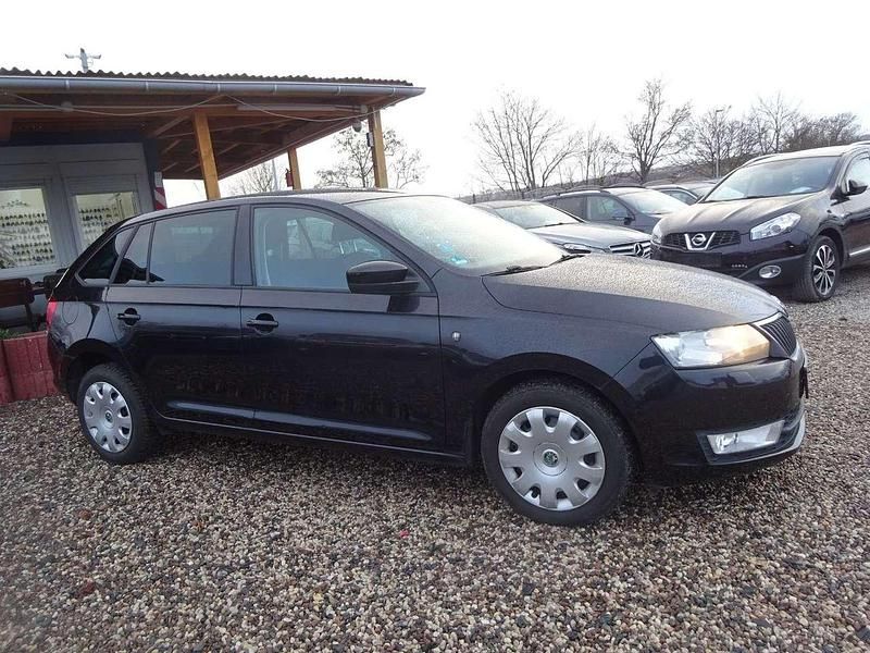 Gebraucht Skoda Rapid Elegance 105 PS (77 kW) 2014 Schwarz Kombi