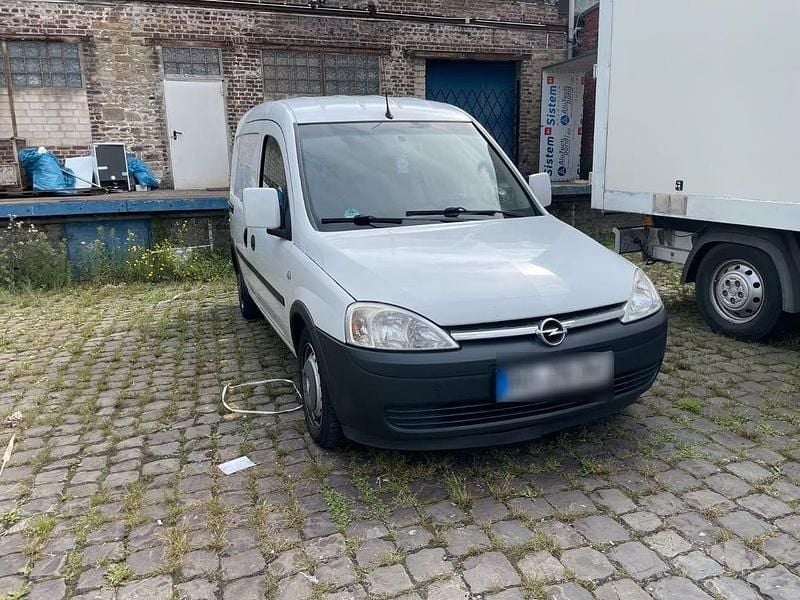 Second-hand Opel Combo 75 CP (55 kW) 2009 Alb Monovolum