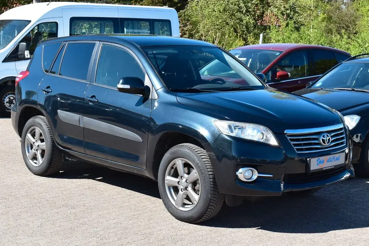 Gebraucht Toyota RAV4 Life 151 PS (111 kW) 2013 Blau SUV