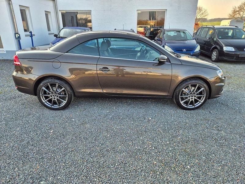 Gebraucht VW Eos 122 PS (89 kW) 2011 Schwarz Cabrio