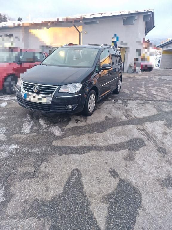 Gebraucht VW Touran 140 PS (102 kW) 2010 Schwarz Van / Kleinbus