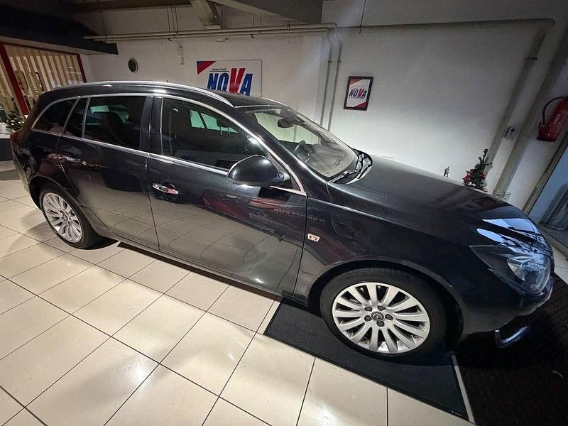 Gebraucht Opel Insignia 163 PS (119 kW) 2015 Schwarz Kombi